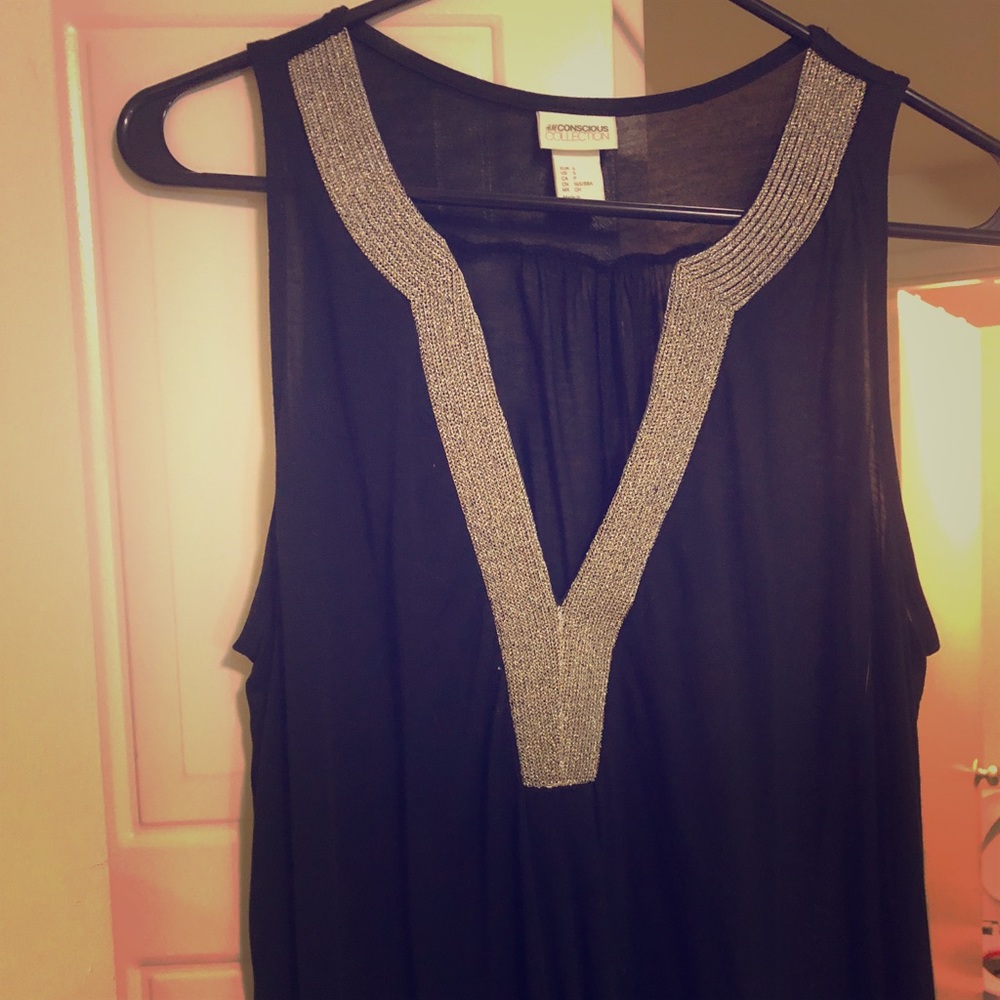 Cute Black V-Shaped Neckline Tunic